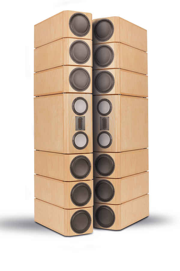 AMTon Paar mit Schatten auf weißem Hintergrund