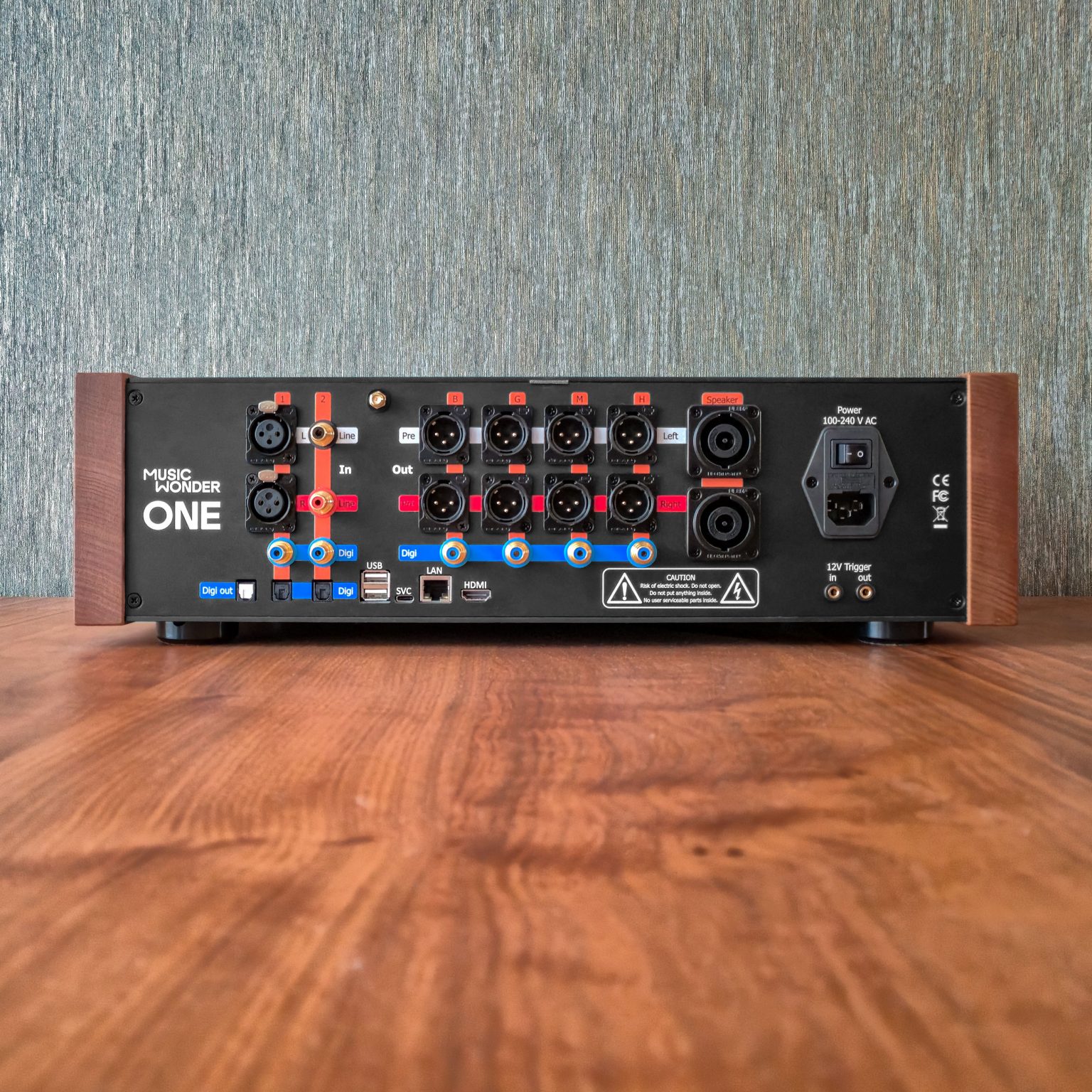 Music Wonder One, 8-Kanal-FIR-DSP-Endstufe Back Bildformat 1zu1
